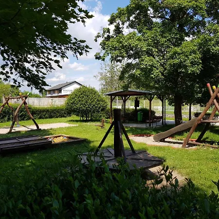 Penzion Skalka בית הארחה